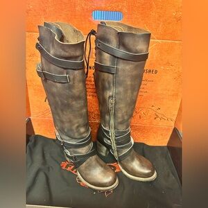 Freebird Berkley Size 8